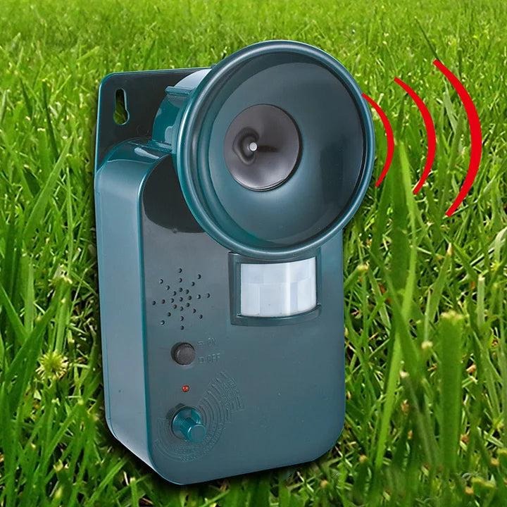 Ultrasonic Animal Repeller with Motion Sensor and Adjustable Frequency, Battery Operated