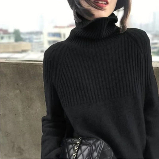 Cashmere Turtleneck Sweater with Lightweight Warmth and Cloudlike Softness, Regular Fit Zolana