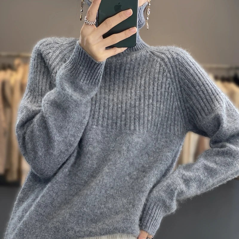 Cashmere Turtleneck Sweater with Lightweight Warmth and Cloudlike Softness, Regular Fit Zolana