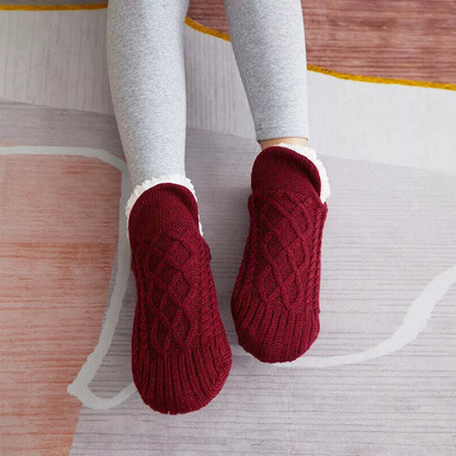 Thermal Socks with Non-Slip Grip and Cushioned Sole, Stretch Knit